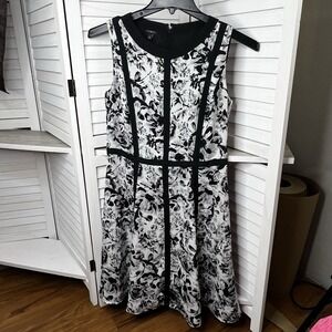 Talbots Women's Dress A-Line Floral Sleeveless Lined Blk White All Occasion Sz 8